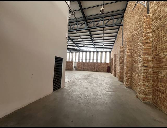 875M² RETAIL TO LET IN KYA SANDS